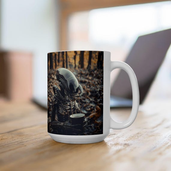 Xenomorph Alien Coffee Mug: Sci-fi Movie Monster Ceramic Tea Cup - Etsy