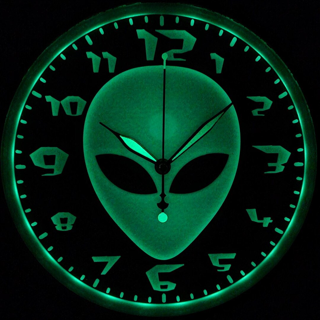 Glow in the Dark Alien Head Wall Light Clock Dodge Designs 3D Print - Etsy