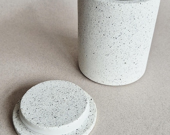 Granite Effect Sparkle Pot, Black and White Storage Pot with Lid, Jesmonite Pots