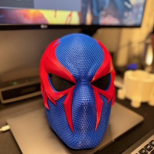 Spiderman 2099-helm