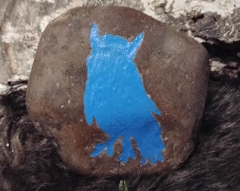 Owl Fylgja River Stone