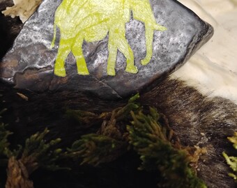 Elephant Fylgja River Stone
