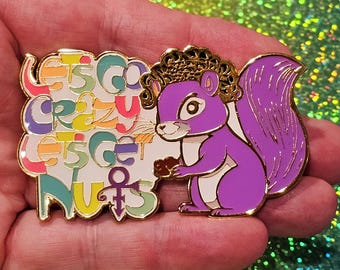 Pin de sombrero esmaltado "Vamos a volvernos locos con Prince"