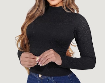 Top transparente: blusa de malla con textura de leopardo de manga larga, sexy y atractiva para un look atrevido y seguro de sí mismo.