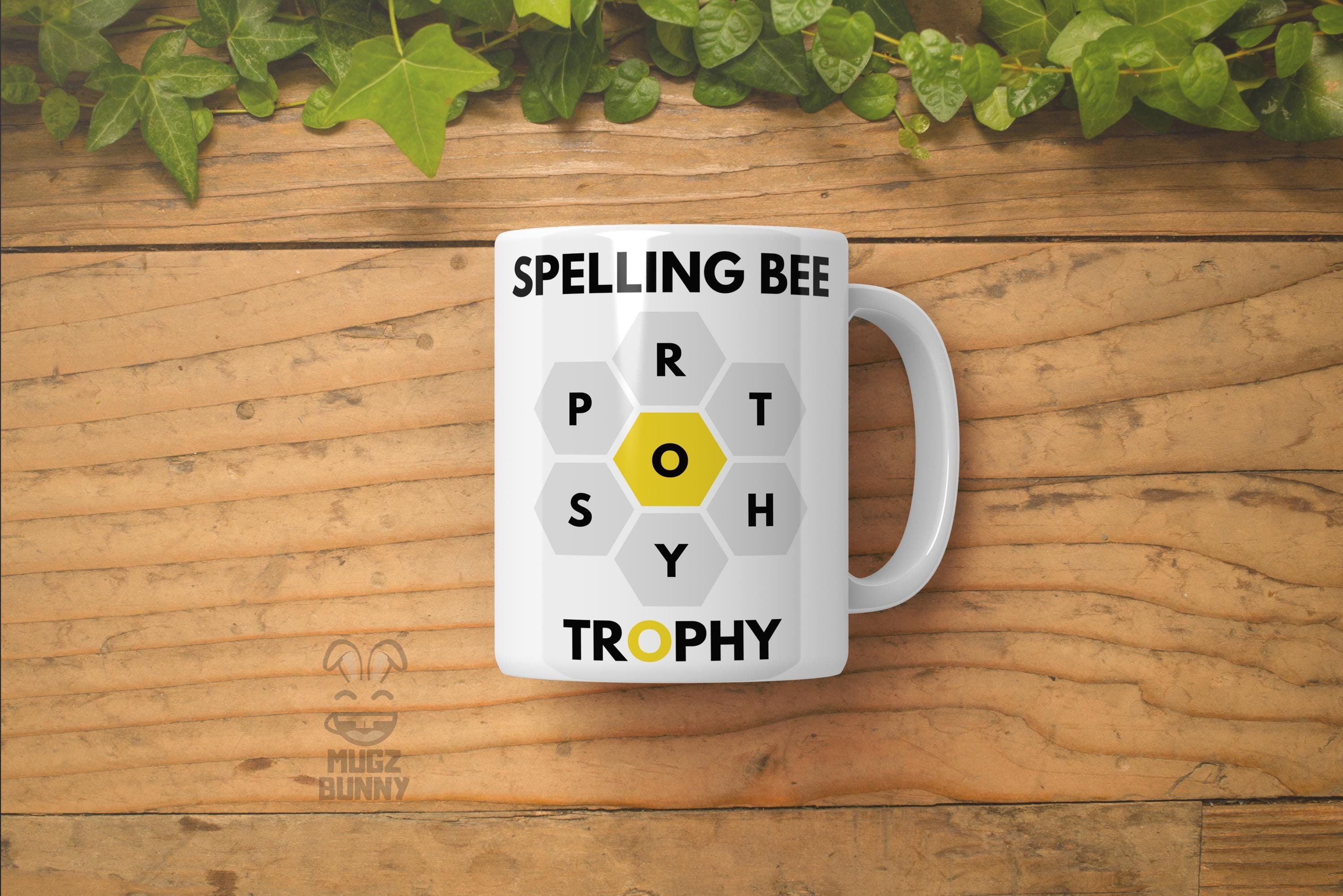 Taza con forma de trofeo de Spelling Bee NYT - Taza de Wordle - Taza personalizada de 2 lados de 11 oz - Regalo para la oficina y para compañeros de trabajo