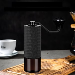 Professional Adjustable Coffee Grinder in Textured Black - Customizable Coarseness for the Perfect Grind