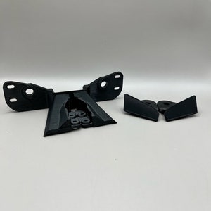 3D-printed passenger grip cover for Suzuki SV 650/1000