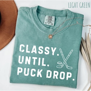 Hockey Mom Shirt, Hockey Shirt Mother&#39;s Day Gift, Sports Shirt, Sportive Mom Shirt, Gift for Player Mom, Hockey Player Gift, Hockey Lover