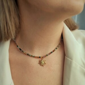 Halskette aus Natursteinen SUN'N'GREEN Bild 2