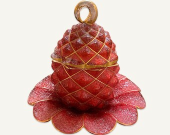 Late 19th Century Ananas Sugar Bowl in Textured Ruby Glass With Gilt Accents