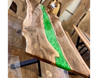 Tavolo da pranzo/riunione dal vivo in legno di noce e verde epossidico lucido