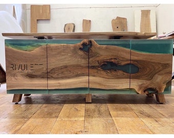 Stilvolle Walnuss und Türkis Epoxy Credenza | Anrichte