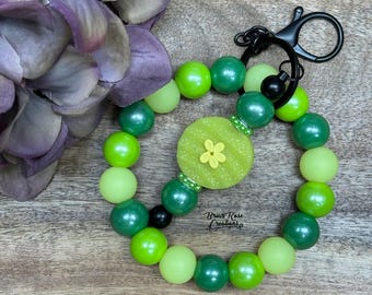 Pickle Wristlet with Bar Keychain