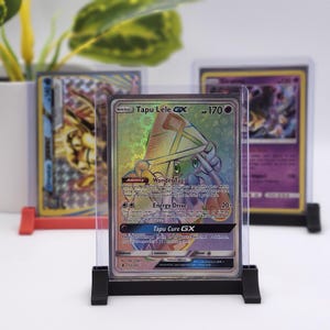 Présentoir pour cartes de jeu à chargement par le dessus - Un seul porte-cartes avec un angle de vue optimal - Support de collection TCG pour cartes de jeu et cartes de sport