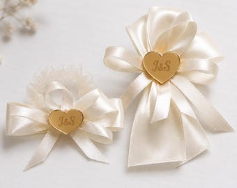 Personalisierte Hochzeits-Corsage-Ansteckblume, goldenes Spiegelherz, elfenbeinfarbene Schleifennadel, Armband mit Corsage-Motiv, Gastgeschenk