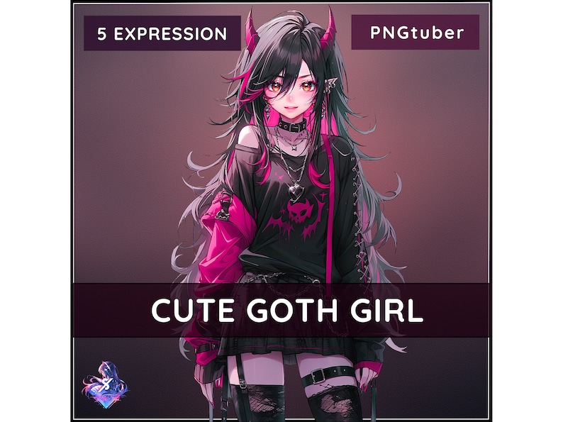 Pu&ograve; includere: Un'illustrazione digitale di una ragazza goth carina con lunghi capelli neri, riflessi rosa e corna da diavolo. Indossa una maglietta nera con una giacca rosa, una gonna nera e calze a rete nere. Il testo "CUTE GOTH GIRL" &egrave; scritto in lettere bianche su sfondo nero.