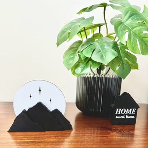 Velaris Mountain Kindle Holder: ACOTAR Bookish Gift, 3D Printed Stand