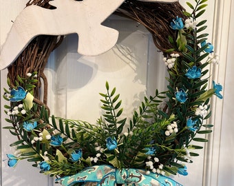 Turquoise and white wreath, Summer wreath, Beach wreath, Ocean wreath, Indoor or outdoor wreath, Burlap ribbon and beach themed ribbon