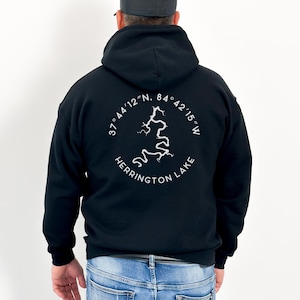 Benutzerdefinierte See Karte Hoodie, personalisierte Koordinaten See Name Sweatshirt, benutzerdefinierte Lake House Familie Hoodie, Lake Life Bekleidung, Lake House Geschenke