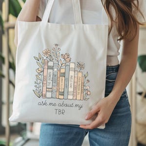 Gepersonaliseerde draagtas boekenstapel: gepersonaliseerd cadeau voor boekenliefhebber