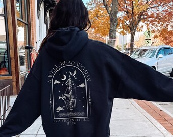 Goed gelezen fantasiehoodie voor dames: print draken en elfen op de achterkant