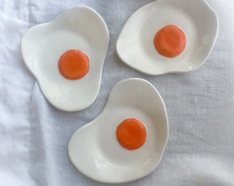 Egg Side Plate / Trinket Dish