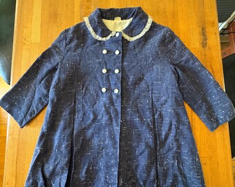Abrigo vintage de lino azul para niña, talla 3, cuello de encaje, forrado, años 50, doble botonadura, para niña o muñeca.