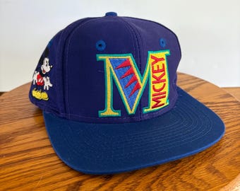 Gorra universal de Mickey Mouse Disney. Azul. Cierre ajustable. Talla única.