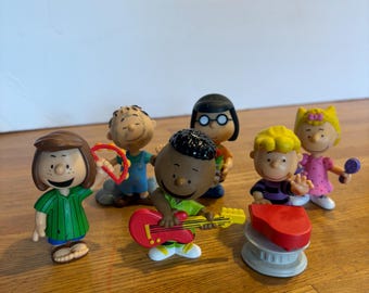 SNOOPY PEANUTS X André Saraiva MR A Isetan Charles Monroe Schulz