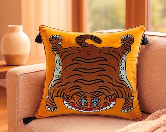 Bestickter Samt-Tiger-Kissenbezug, gelber Deko-Kissenbezug, Applikation Tiger-Kissenbezug, modernes Glam-Wohndekor, TIbetisches Tiger-Kissen