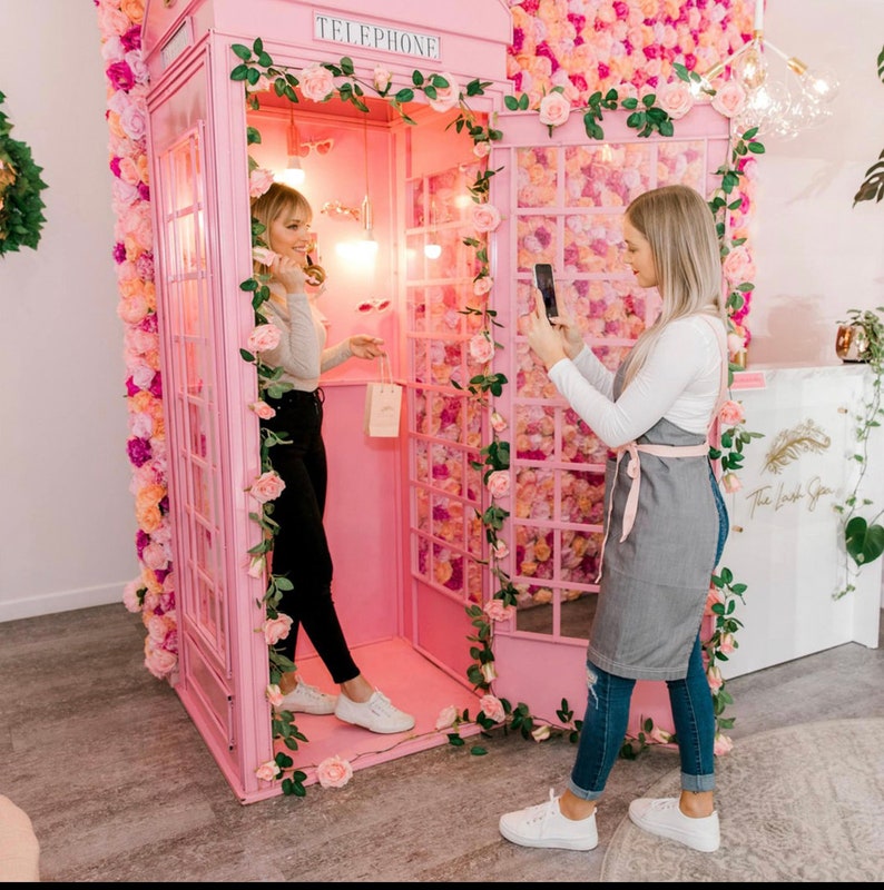 Pink Telephone Photo Booth Salon Photo Decoration Metal Telephone Booth