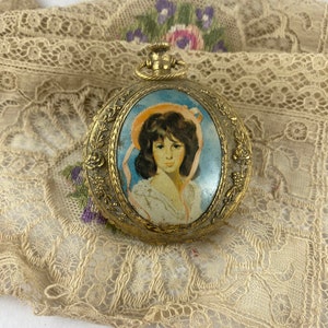 Vintage pocket watch makeup compact