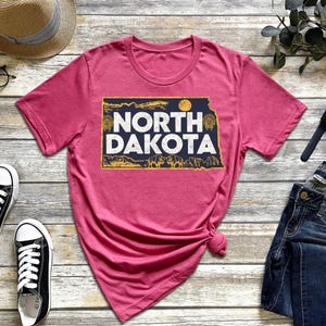 North Dakota Vacation Shirt, Vintage North Dakota T-Shirt, North Dakota State Map Shirt, Trip to North Dakota Crewneck, Travel Souvenir