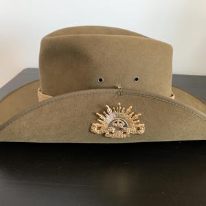Akubra australischer Buschhut mit Anstecknadel der australischen Armee GroBe 57 Etsy