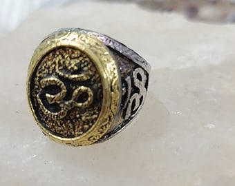 Anillo de protección poco común que destruye la energía negativa, bendice y protege contra la buena suerte. El más poderoso y divino.