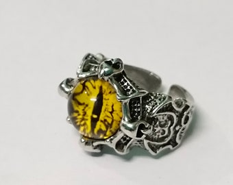 Anillo especial creado por Aghori para destruir la energía negativa y proteger la buena suerte. El más poderoso y divino.