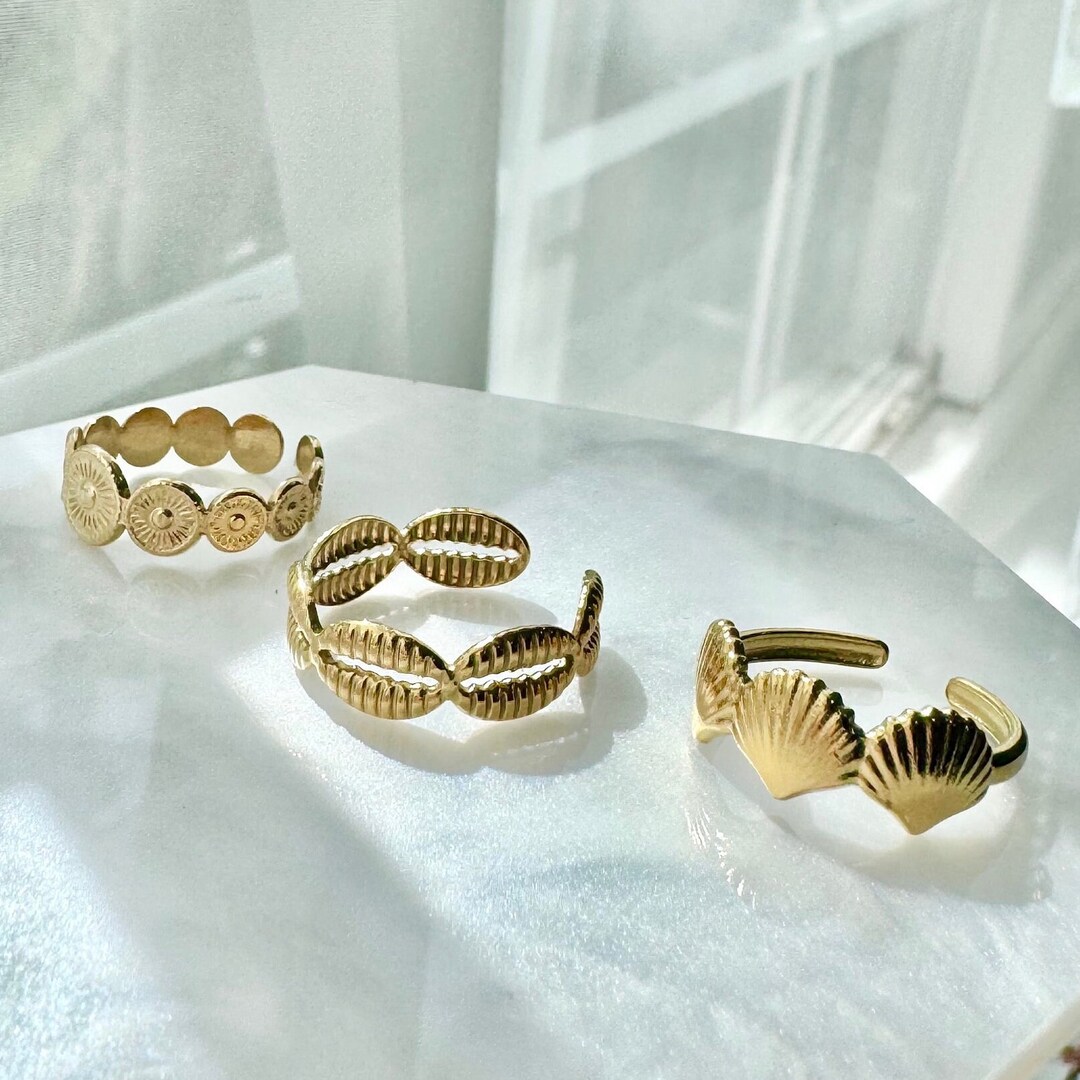18K Gold Cowrie Seashell Ring, Clamshell Seashell Ring, 18K Gold ...