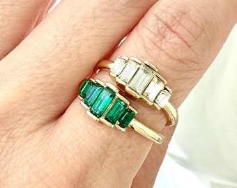 14K Gold Baguette Cut Emerald Ring, Emerald Statement Ring, Emerald Ring for her, Dainty Stacking Ring, Emerald Baguette Cut Ring Gift