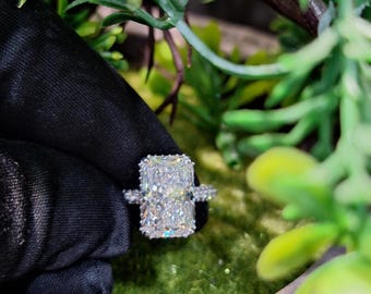 5 Carat Radiant Cut Lab Grown Diamond Engagement Ring - Hidden Halo, IGI Certified