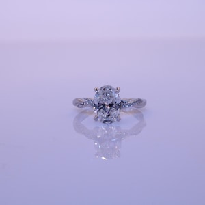 Oval Cut 2 Carat Lab Grown Diamond Engagement Ring in 14K or 18K Gold | IGI Certified | Customizable | Ethical & Sustainable