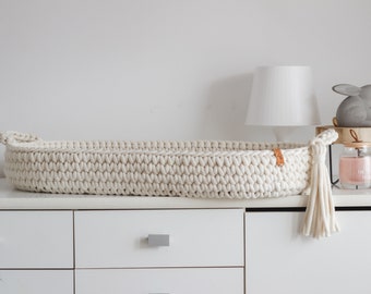 Panier à langer, matelas à langer naturel, table à langer, décoration neutre pour chambre de bébé, panier à langer au crochet, matelas à langer