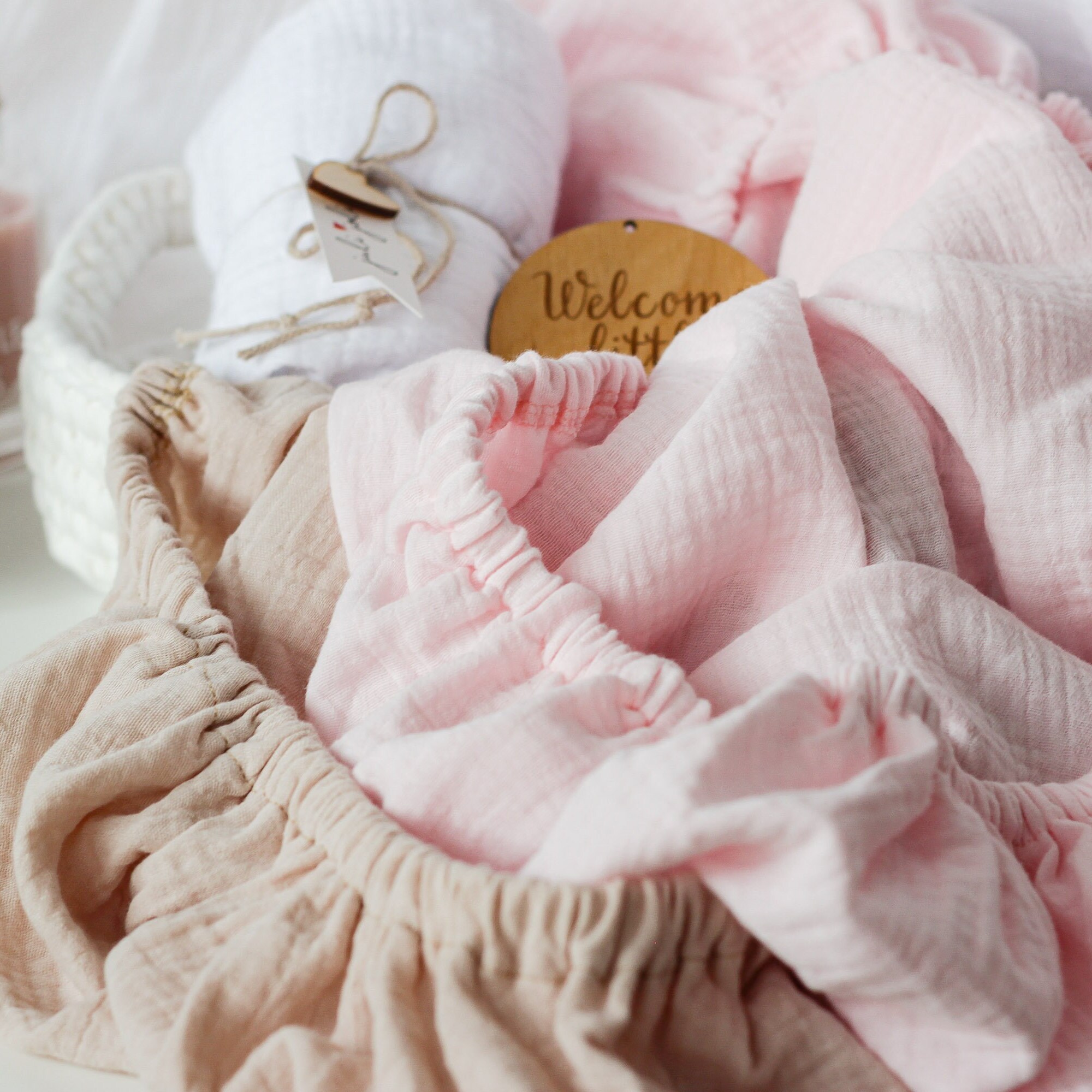 Oval bassinet bedding deals