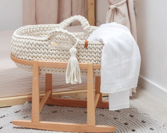 Panier Moïse pour poupée de 52 cm/57 cm avec support à bascule en bois, berceau au crochet pour poupée Reborn 21 pouces, couffin pour poupée, cadeau pour fille, cadeau pour toute petite fille