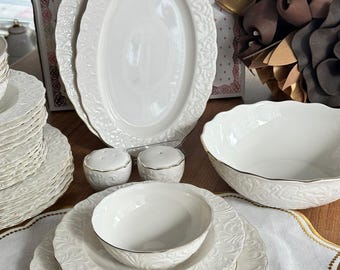 Servizio da tavola in porcellana Rose: elegante servizio da tavola floreale, 29 pezzi