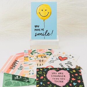 30 Inspirational Quote Cards with Acrylic Display | Daily Motivational Desk Decor | Uplifting Gift | Positive Affirmation Cards