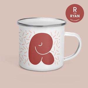 Taza Personalizable Esmalte Rojo Marrón Rosado - Carta Monstruo - Taza de Camping Perfecta para Van Life Adventures
