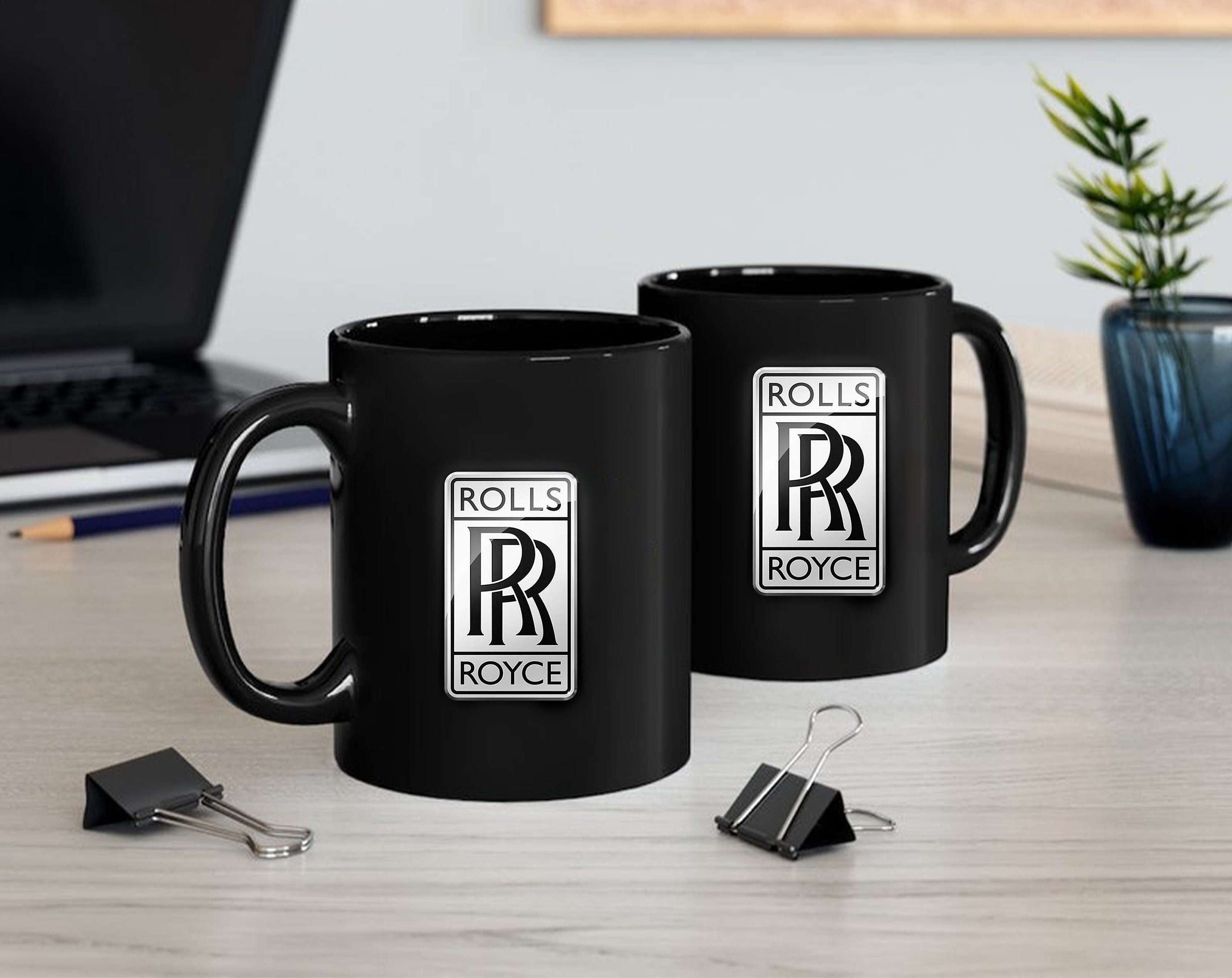 RollsRoyce Phantom của ông trùm cafe Trung Nguyên tại Hà Nội