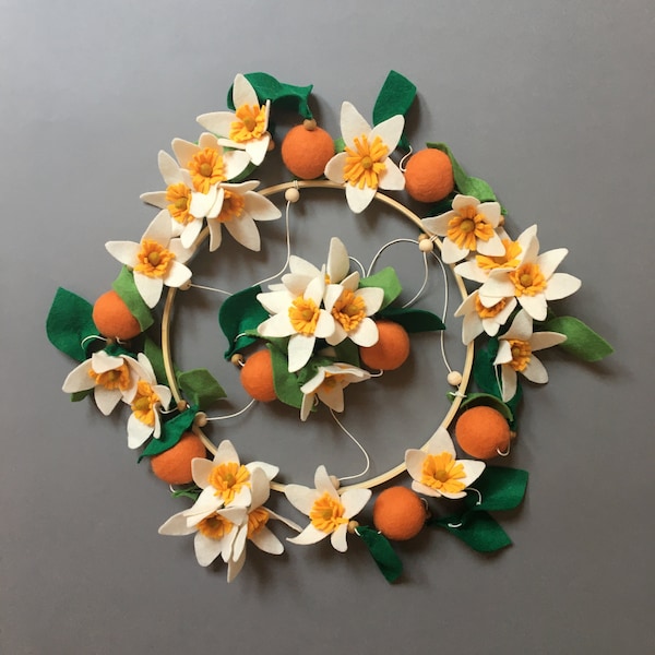 Tangerine orange felt crib mobile, Baby shower gift, Felt white flower mobile , tangerine felt decor, Tropical nursery, fruit mobile,