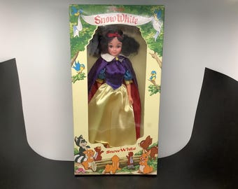 Snow White doll 11 1/2 inch