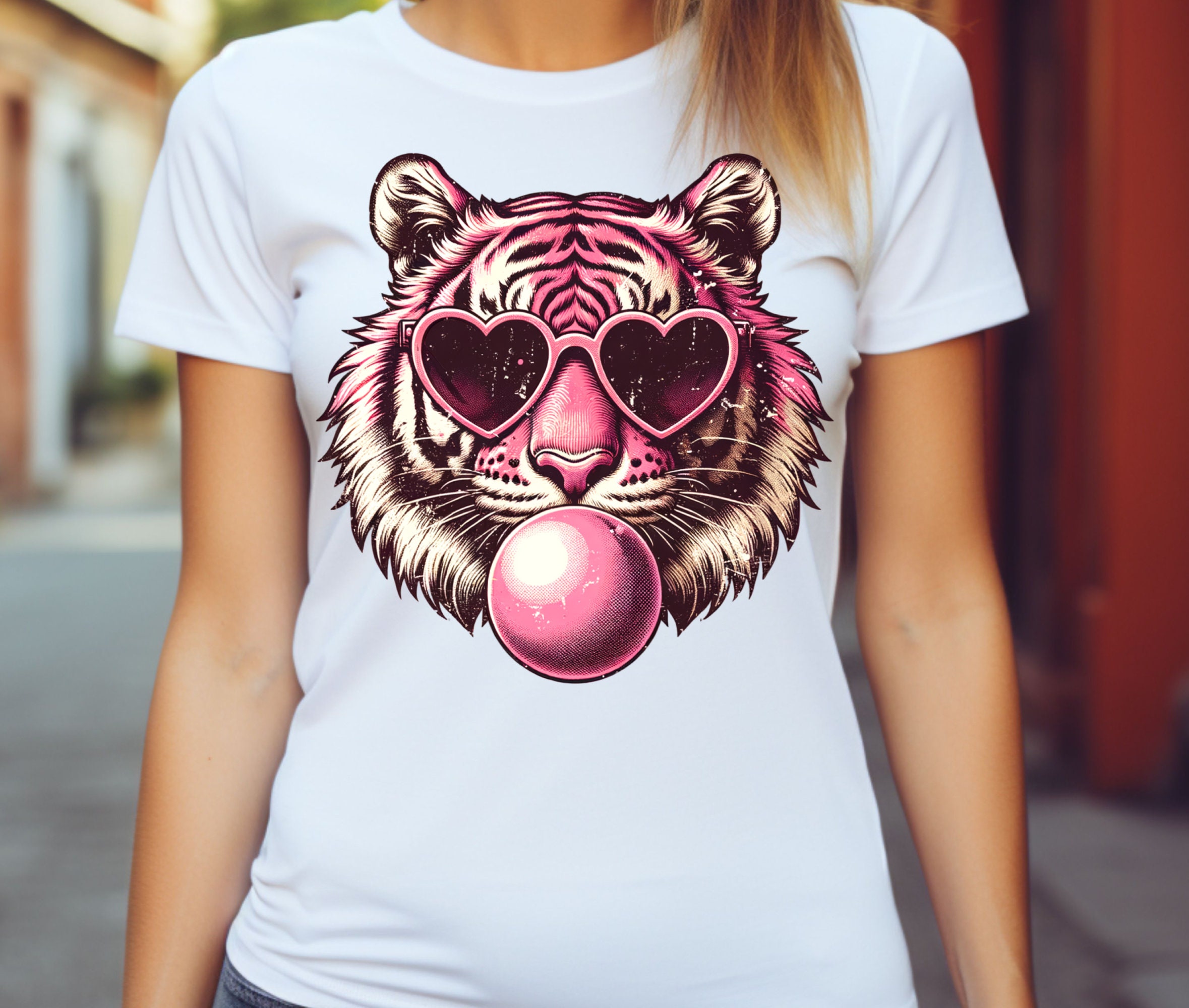 Retro tijger png, sublimatieontwerp, roze kauwgom png, vintage png,  hartzonnebril png, T-shirtontwerp, digitale download png, dtf - Etsy België, image size:2358x2000